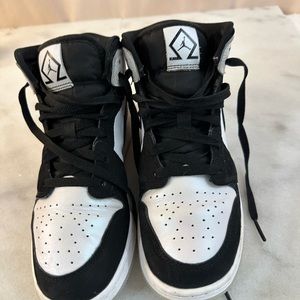 Jordan Mid 1 Diamonds